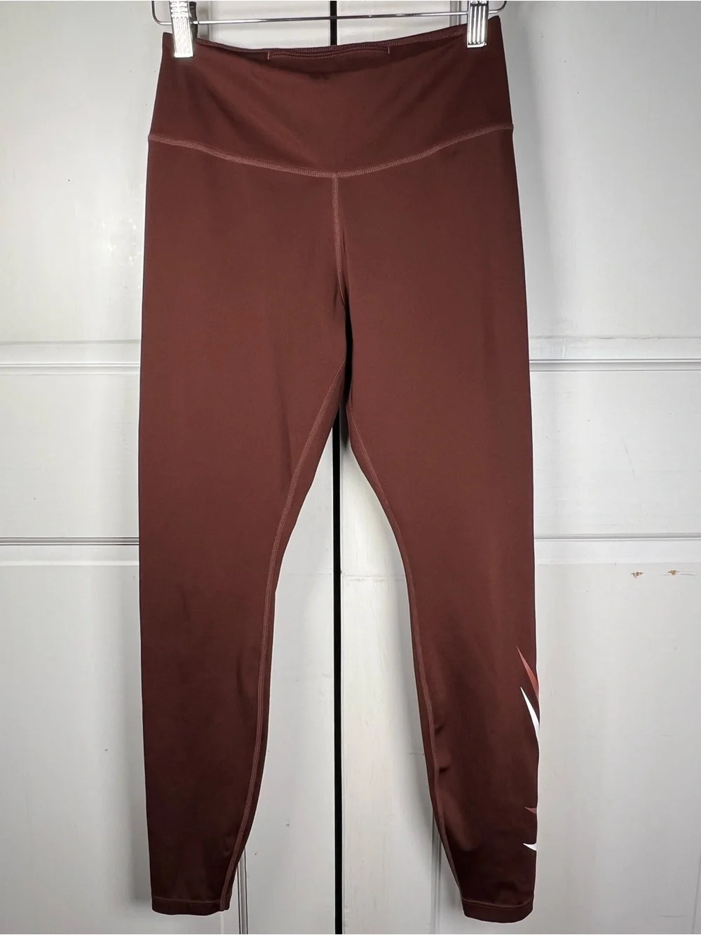 NIKE WOMENS 7/8 DRI FIT SWOOSH LOWER LEG LEGGINGS BROWN SIZE SMALL